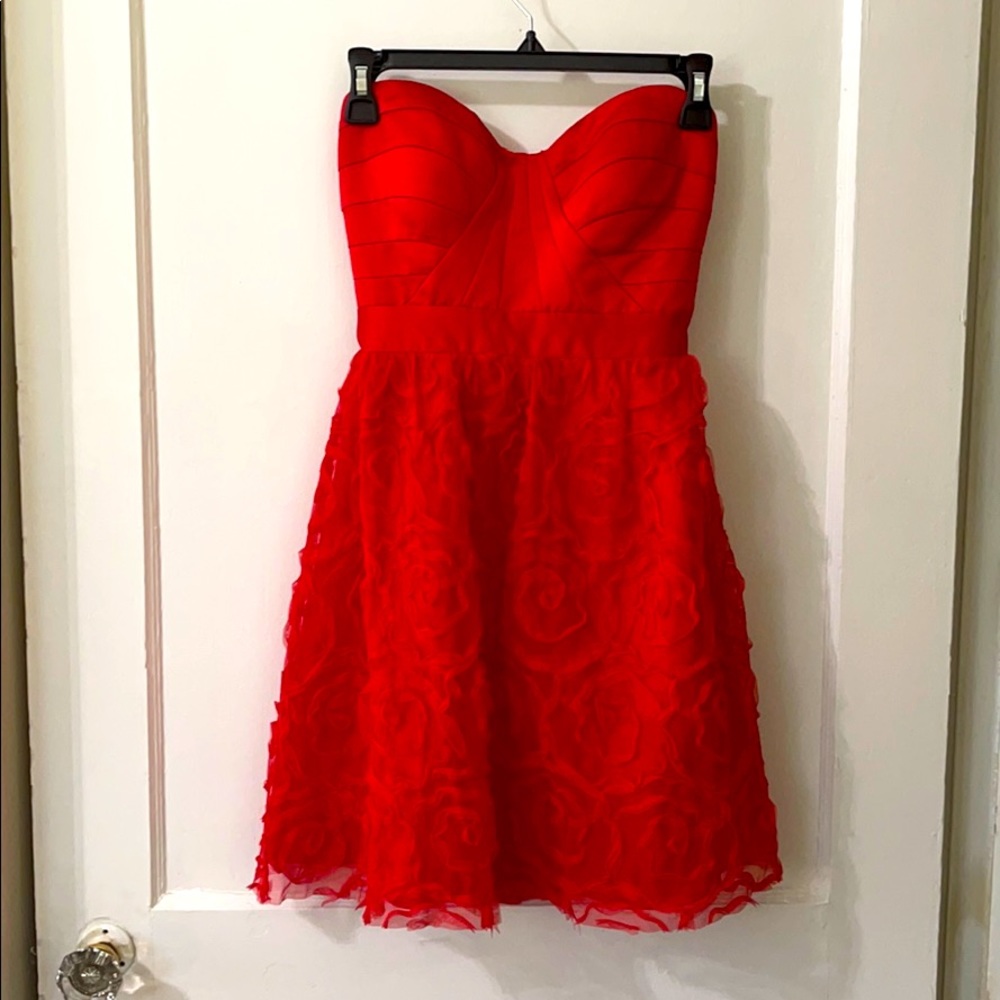 GORGEOUS Red Open Back Cocktail Dress